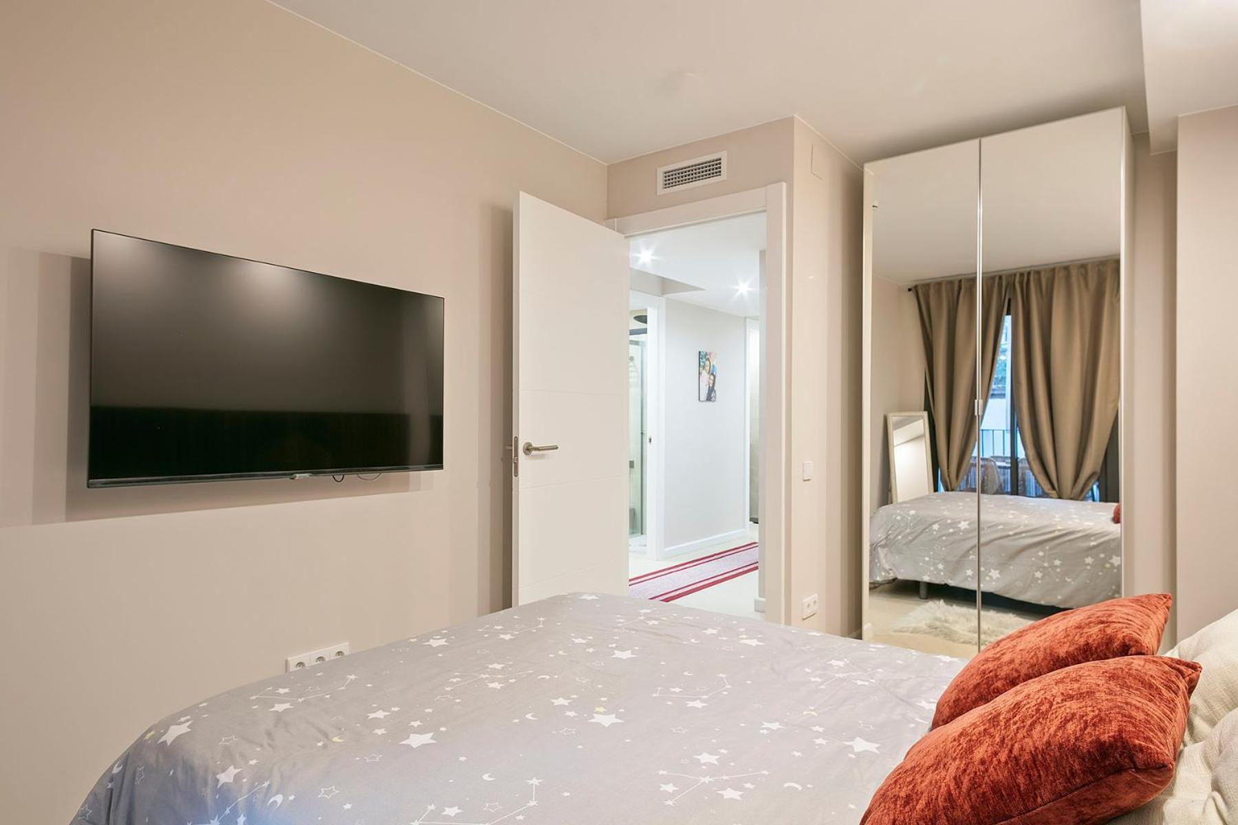 Your Home - Camp Nou Apartment Оспиталет-де-Льобрегат Экстерьер фото
